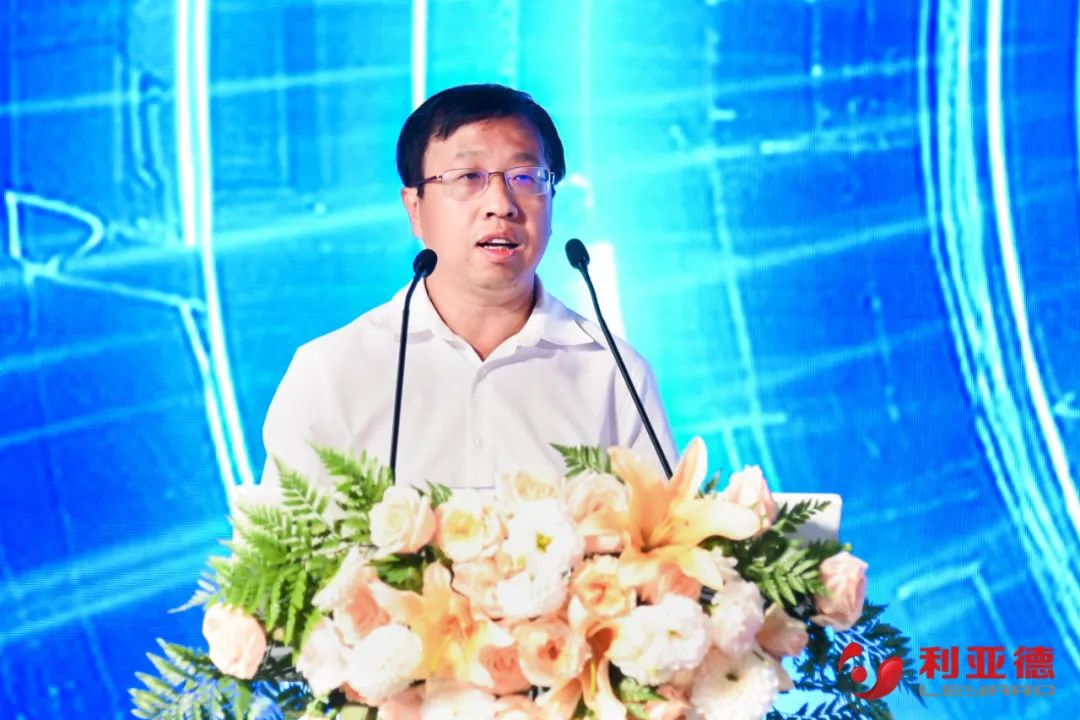 德晋贵宾厅·虚拟动点效果宣布：脚扎实地迈向AI数字新时代