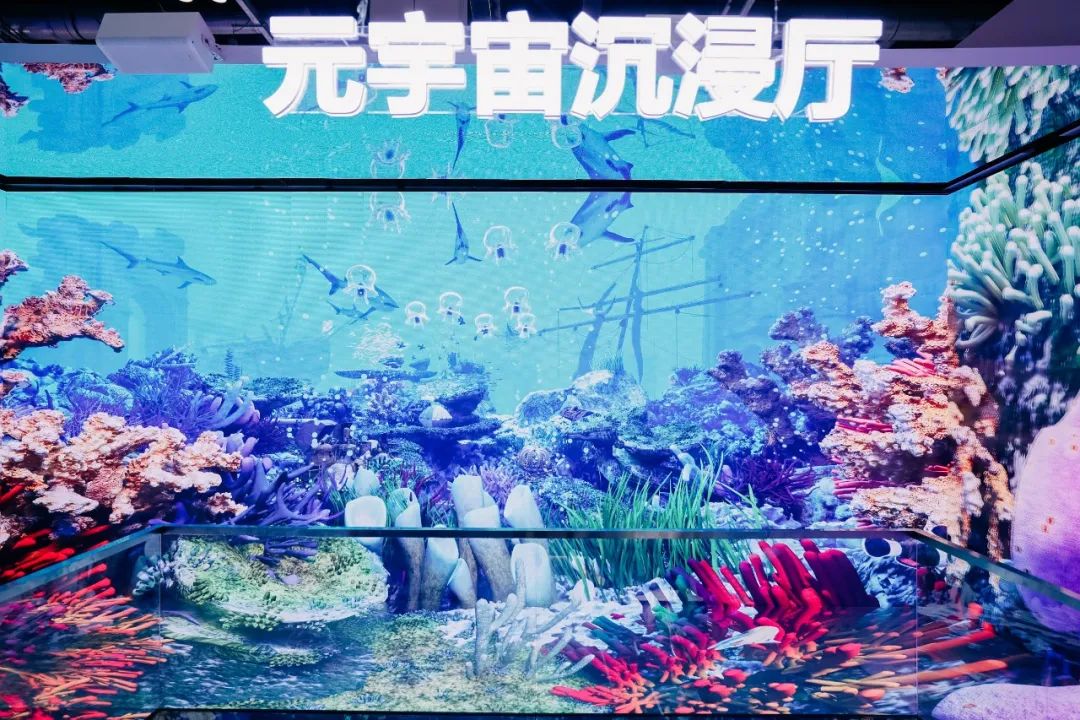 “AI+智能显示”引领未来 德晋贵宾厅新品InfoComm展大放异彩