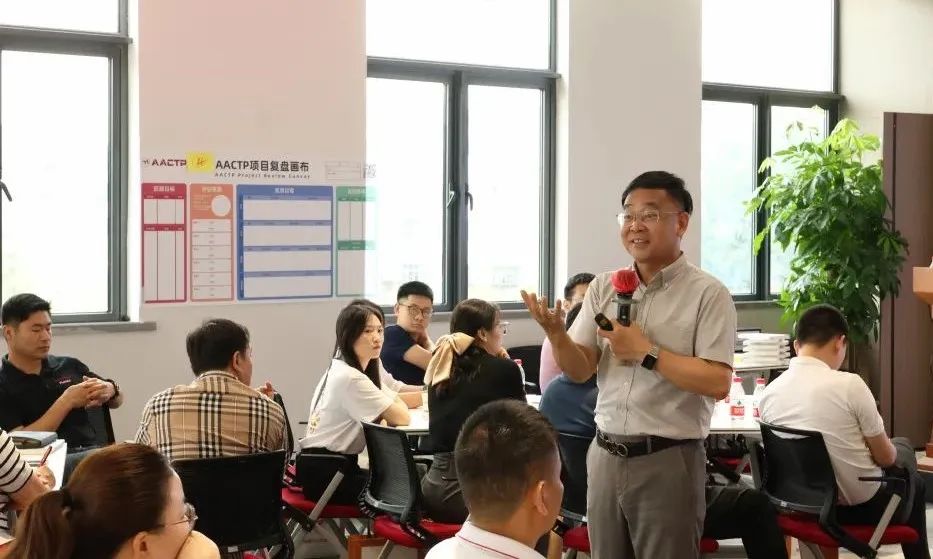 赋强人才生长 | “复盘中国行?走进德晋贵宾厅”学习活动乐成举行